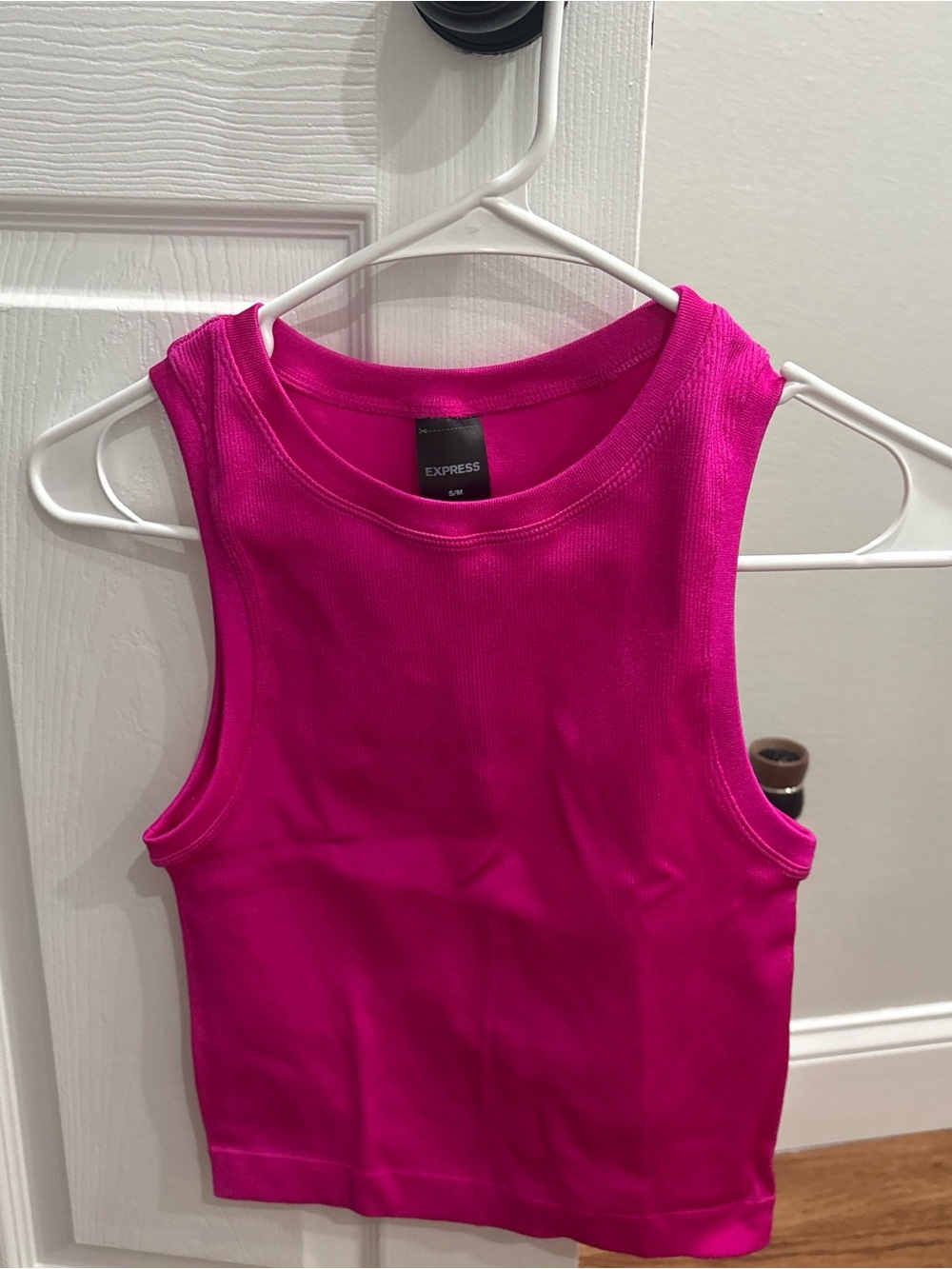 Express Fuchsia Ribbed Tank Top - Picture 3 of 3